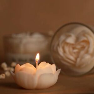 Blooming Petal Candle